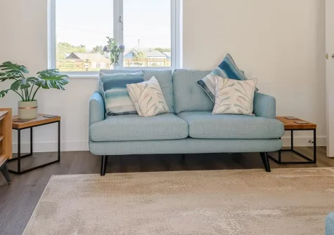 Sandbars, Instow is a stunning four-bedroom coastal retreat with private hot tub and games room. Steps from golden beaches and the Tarka Trail, this beautifully presented home offers luxury amenities and unforgettable family memories in Devon.