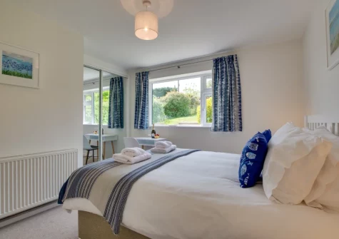 Bedroom #1 at Sandbars, Padstow