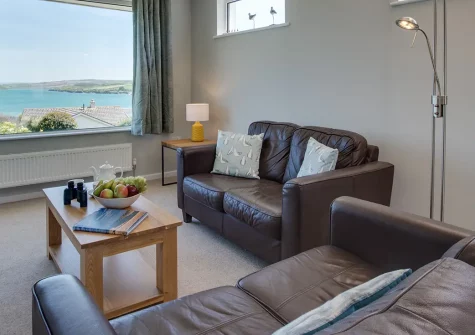 Sandbars, Padstow is a charming bungalow boasting stunning panoramic Camel Estuary views and delightful terraced gardens. Perfect for families seeking coastal comfort near beautiful beaches, local attractions, and the famous Camel Trail.