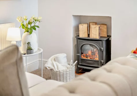 The living area at Sanderling Cottage, Looe