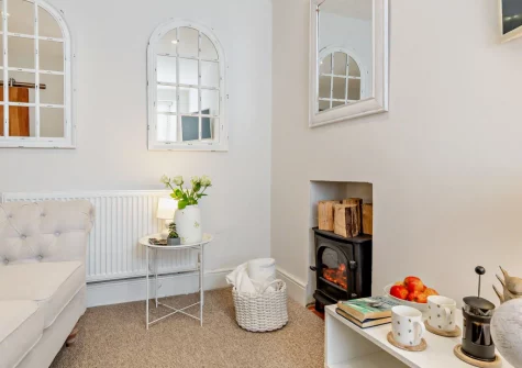 The living area at Sanderling Cottage, Looe