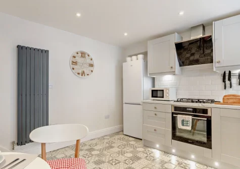 The kitchen & dining area at Sanderling Cottage, Looe
