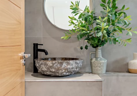 Bedroom #2 en-suite shower room at Sandpipers, Downderry