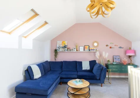 The third floor living area at Sandseekers Barn, Mawgan Porth