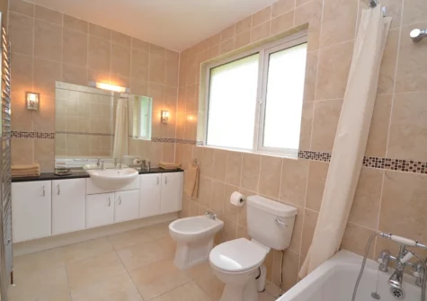 The bathroom at Sandy Bay Bungalow, Instow