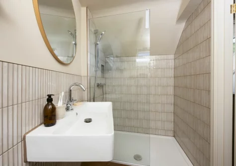 Bedroom #1 en-suite shower room at Sandy Boobies, St Ives
