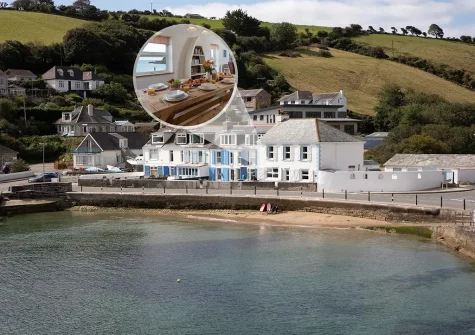 Sandy Cove is an exceptional property next to the beach, with wonderful sea views