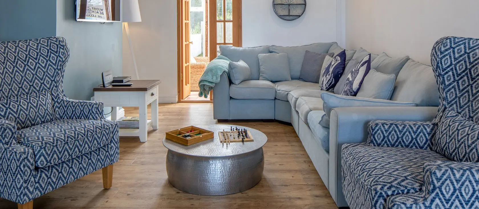 Sandy Cove, Portmellon is a stunning beachfront house just 10 feet from golden sands. Featuring panoramic bay views, a cosy wood burner, & four comfortable bedrooms, it's the perfect coastal retreat for creating unforgettable Cornish family breaks.