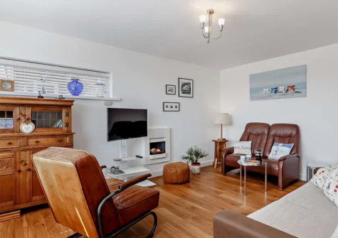 The living room at Sandy Toes, Paignton