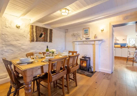 The dining room at Scrumbles Hollow, St Agnes