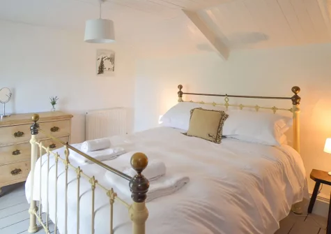 Bedroom #2 at Scrumbles Hollow, St Agnes