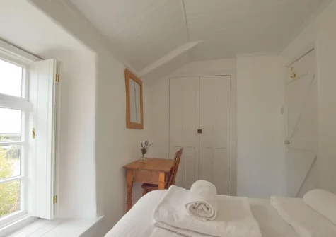 Bedroom #3 at Scrumbles Hollow, St Agnes