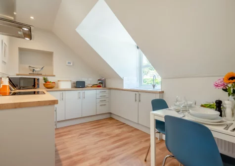 The kitchen & dining area at Sea Aster, Looe