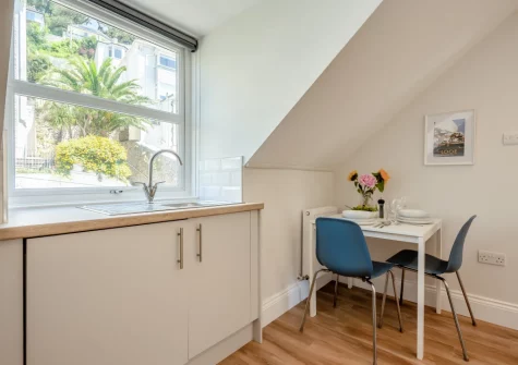 The kitchen & dining area at Sea Aster, Looe