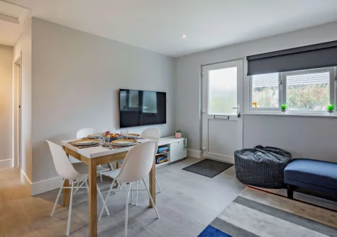 The living & dining area at Sea Birds, Croyde