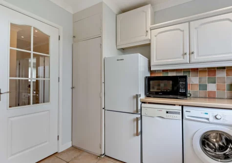 The kitchen at Sea Escape, Widemouth Bay