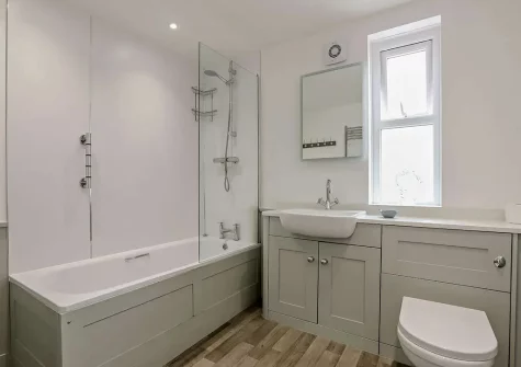 The bathroom at Sea Foam House, Ilfracombe