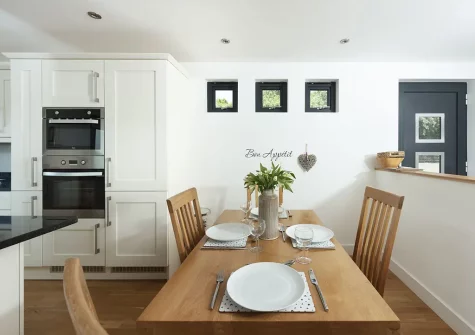 The dining area at Sea Gem, Morcliff, St Agnes