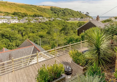 The decked patio, barbecue & alfresco dining area at Sea Glimpse, Seaton