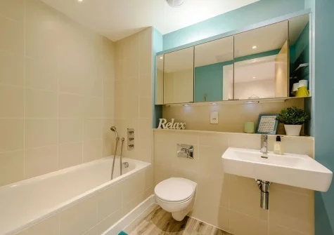 The bathroom at Sea Haven, Westward Ho!