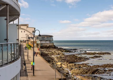Sea Haven is a stunning contemporary duplex apartment with ocean view, on the seafront at Westward Ho!