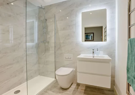 The shower room at Sea Haze Number 6, Westward Ho!