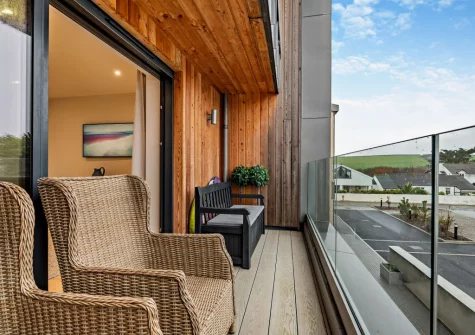 The balcony & outdoor sitting area at Sea-Holly, Harlyn