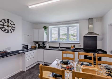 The kitchen & dining area at Sea Mist, Braunton