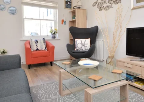 Sea Pink Cottage, Newquay is a charming 3-bedroom retreat just steps from famous beaches. Enjoy modern comforts, enclosed gardens, versatile sleeping, and easy access to Cornwall's stunning coastal wonders, perfect for unforgettable family holidays.