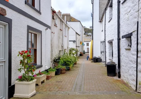 Sea Reach is an immaculately presented and homely, family cottage right in the centre of town