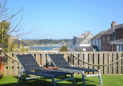 The lawn with sun loungers & estuary views at Sea Renity, Padstow