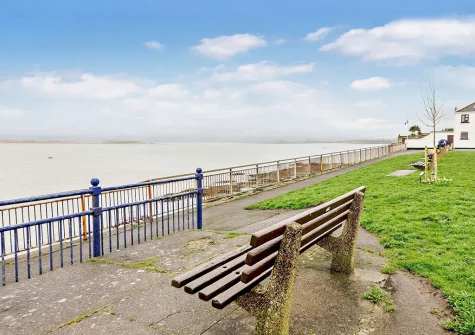 Opposite Sea Spray is a public green area & seating, an ideal spot to enjoy superb sunsets