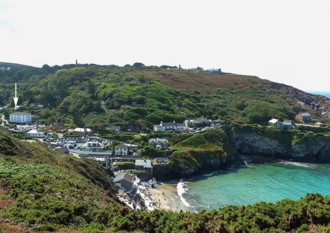 Sea Thrift, St Agnes is a two minute stroll from the wide sandy beach at Trevaunance Cove