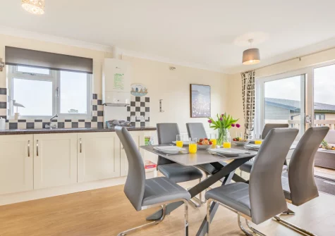 The kitchen & dining area at Seabreeze Retreat, St Merryn