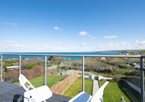 The balcony & outdoor sitting area at Seacroft, Port Isaac