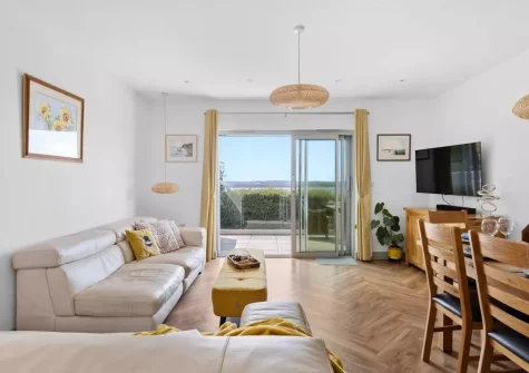 The living & dining area at Seacroft, Torquay