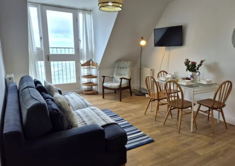 The living & dining area at Seafever, Ilfracombe