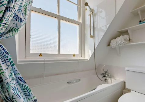 The bathroom at Seafever, Ilfracombe