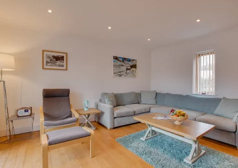 The living area at Seahorse Apartment, Porthleven