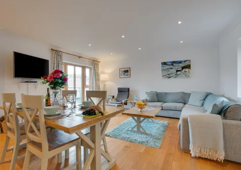 The dining area at Seahorse Apartment, Porthleven