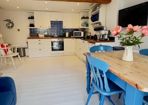 The kitchen & dining area at Seahorse Cottage, Mousehole
