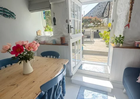 The dining area at Seahorse Cottage, Mousehole