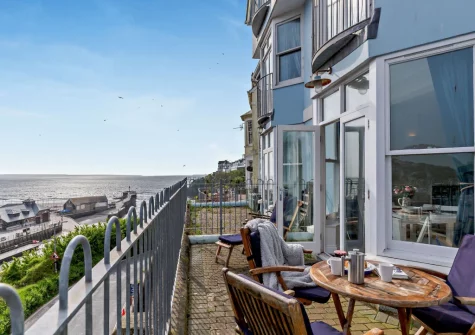 The terrace & alfresco dining area at Seascape, Looe