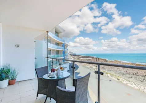 The balcony & alfresco dining area at Seaside Apartment, Westward Ho!
