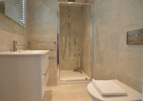The shower room at Seaside House, Portreath