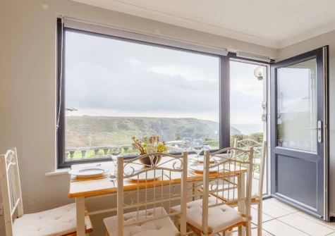 The dining area at Seaspray Cottage, Mullion Cove