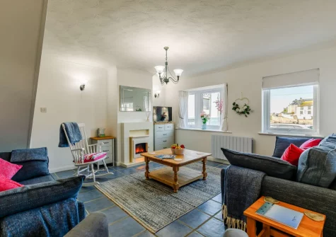 The living room at Seaview Moorings, Porthleven