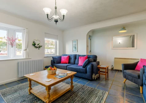 The living room at Seaview Moorings, Porthleven