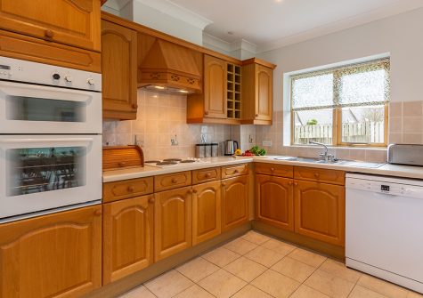 The kitchen at September Cottage, Roserrow, Polzeath