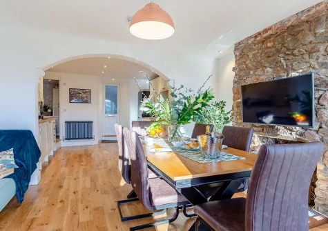 The dining room at Ser A Mor, Brixham